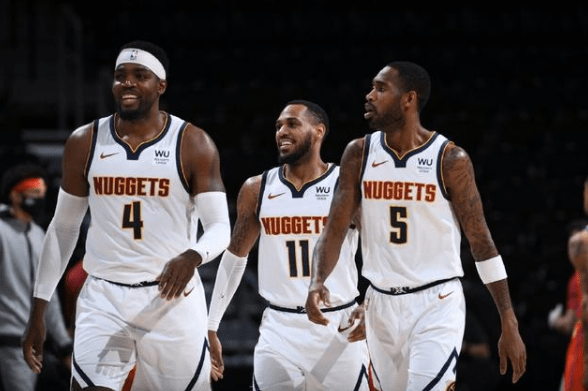 撕开肘区和 撕开肘区和