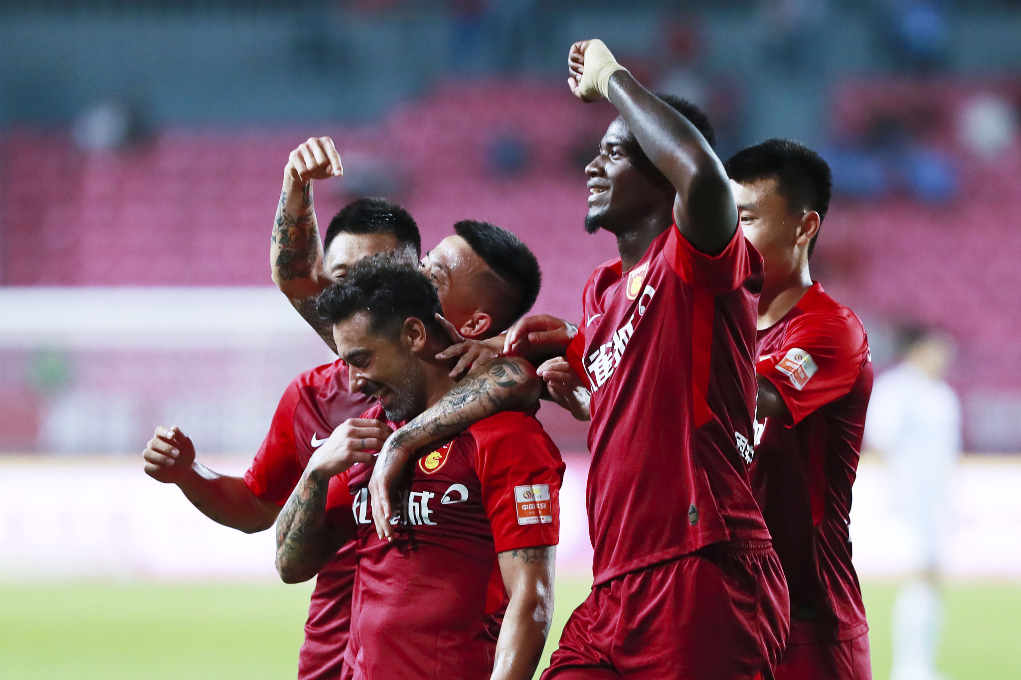 而犹豫不决 而犹豫不决