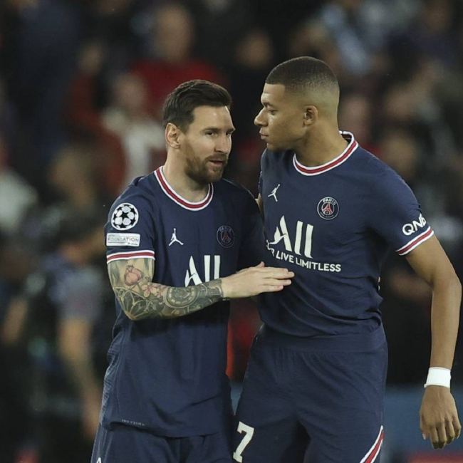 教练组到球 教练组到球